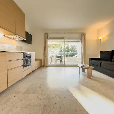 Le Bachelor By Winsome Destination Apartment *